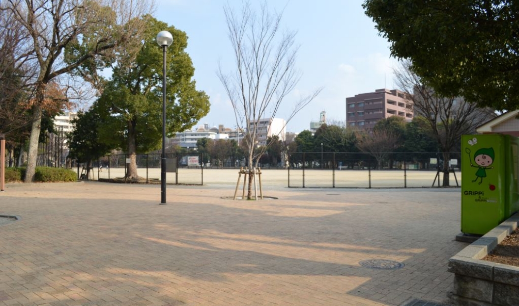 近隣施設(三宅中央公園)